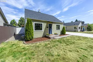 1222 E St, Springfield, OR 97477 - Photo 3