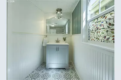 1222 E St, Springfield, OR 97477 - Photo 25