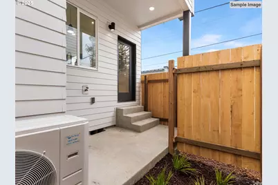 7191 SE Crystal Springs Blvd #9, Portland, OR 97206 - Photo 11