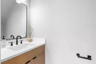 7191 SE Crystal Springs Blvd, Portland, OR 97206 - Photo 5