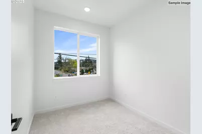 7191 SE Crystal Springs Blvd #9, Portland, OR 97206 - Photo 9