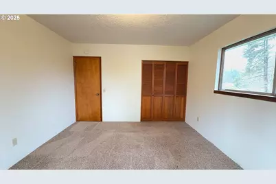 1214 SE 179th Ave, Portland, OR 97233 - Photo 11