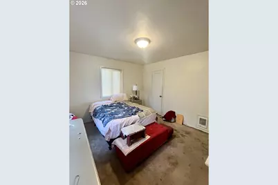1443 NW Fairmount St, Roseburg, OR 97470 - Photo 11