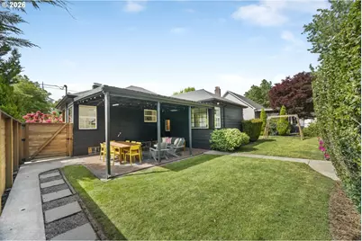 8257 N Emerald Ave, Portland, OR 97217 - Photo 41
