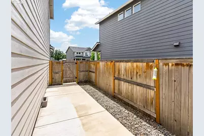 2452 S Linden St, Cornelius, OR 97113 - Photo 31