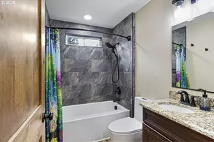 692 Echo Dr, Roseburg, OR 97470 - Photo 13