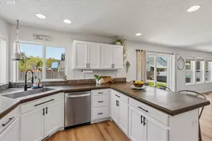 411 S Maple Ave, Yacolt, WA 98675 - Photo 11