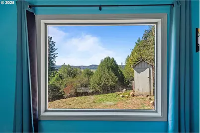 94171 Crystol Creek Ln, Coquille, OR 97423 - Photo 35