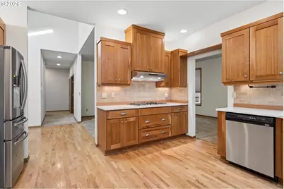13935 SW Weir Rd, Beaverton, OR 97008 - Photo 13
