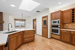 13935 SW Weir Rd, Beaverton, OR 97008 - Photo 7