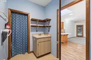 13935 SW Weir Rd, Beaverton, OR 97008 - Photo 43