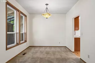 13935 SW Weir Rd, Beaverton, OR 97008 - Photo 9