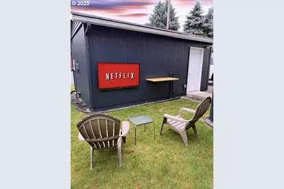 924 NE 3rd Ave, Camas, WA 98607 - Photo 5