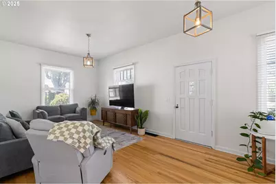 924 NE 3rd Ave, Camas, WA 98607 - Photo 7