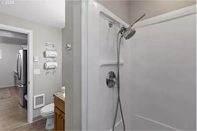 924 NE 3rd Ave, Camas, WA 98607 - Photo 41