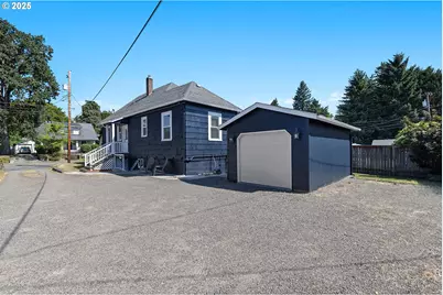 924 NE 3rd Ave, Camas, WA 98607 - Photo 3