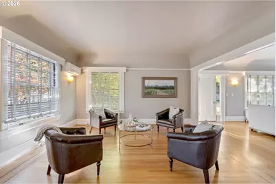 2233 SW 18th Ave, Portland, OR 97201 - Photo 13
