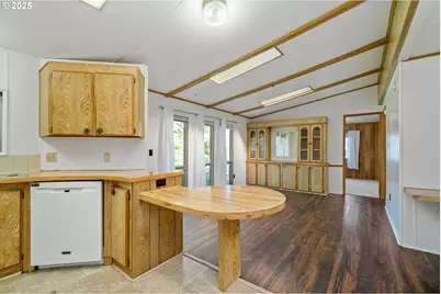 1057 NE 12th Ave, Rockaway Beach, OR 97136 - Photo 9