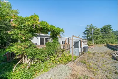 1057 NE 12th Ave, Rockaway Beach, OR 97136 - Photo 29