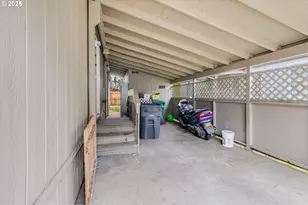 3921 Pacific Cir, Hubbard, OR 97032 - Photo 33