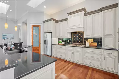 7280 SW 68th Ave, Portland, OR 97223 - Photo 9