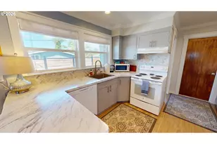 94183 8th St, Gold Beach, OR 97444 - Photo 13
