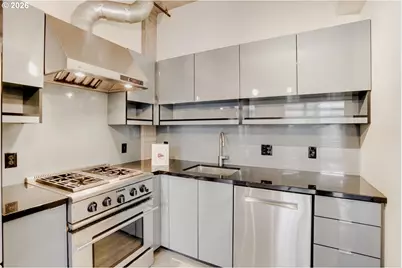 1030 NW 12th Ave #509, Portland, OR 97209 - Photo 11