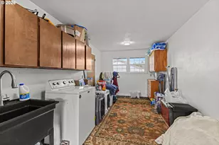 2343 Harris St, Myrtle Point, OR 97458 - Photo 25