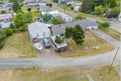 2343 Harris St, Myrtle Point, OR 97458 - Photo 3