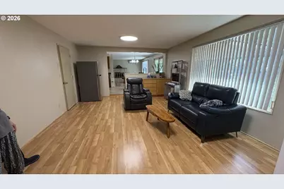 2047 Orr Ln, Eugene, OR 97405 - Photo 11