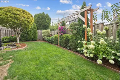 18366 SW Florendo Ln, Beaverton, OR 97007 - Photo 33