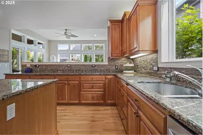 18366 SW Florendo Ln, Beaverton, OR 97007 - Photo 13