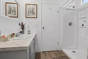 1225 W 10th Ave, Junction City, OR 97448 - Photo 13