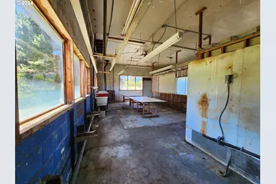 311 6th St, Port Orford, OR 97465 - Photo 15