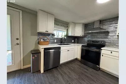 20530 S Highway 99W, Amity, OR 97101 - Photo 9