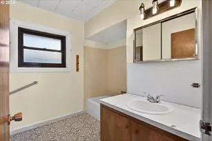 1235 Valley Ave, Baker City, OR 97814 - Photo 9
