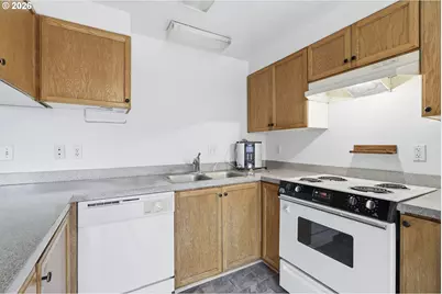 442 SE 4th St, Troutdale, OR 97060 - Photo 21