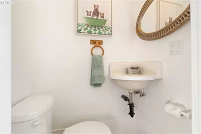 9704 SE Reedway St, Portland, OR 97266 - Photo 13
