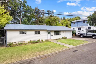 95 Cedar St, La Grande, OR 97850 - Photo 1