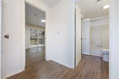 4921 SW 59th Ave #1, Portland, OR 97221 - Photo 9