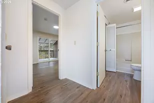 4921 SW 59th Ave, Portland, OR 97221 - Photo 9