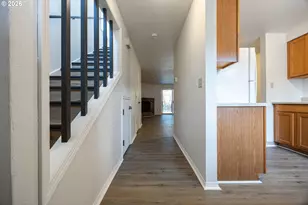 4921 SW 59th Ave, Portland, OR 97221 - Photo 3