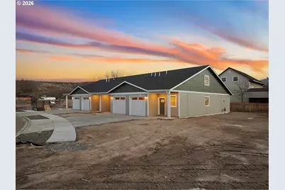 607 Park Springs Ave, Baker City, OR 97814 - Photo 3