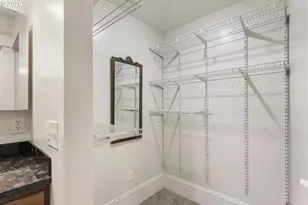 13725 NE Fremont Ct, Portland, OR 97230 - Photo 21