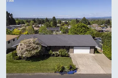 13725 NE Fremont Ct, Portland, OR 97230 - Photo 3