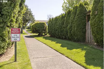 13725 NE Fremont Ct, Portland, OR 97230 - Photo 41