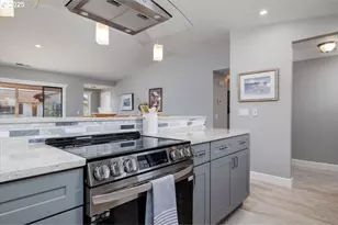 1205 E Johnson Ct, Newberg, OR 97132 - Photo 13