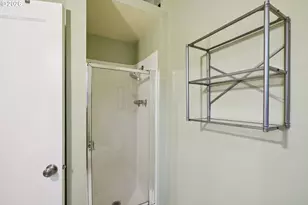 7624 SE Morrison St, Portland, OR 97215 - Photo 31