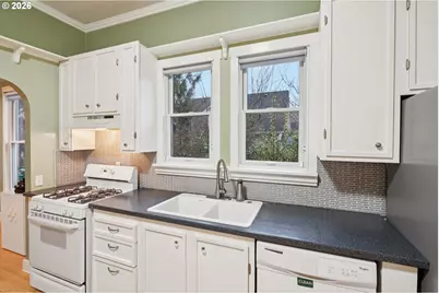 7624 SE Morrison St, Portland, OR 97215 - Photo 19