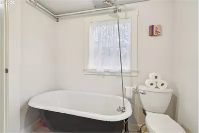 7624 SE Morrison St, Portland, OR 97215 - Photo 27